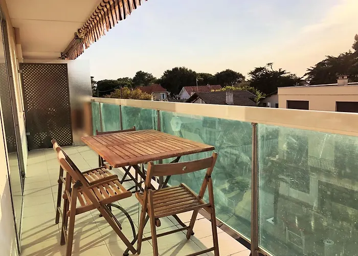 Jardin 308 Avec Terrasse Et Parking Lägenhet Arcachon
