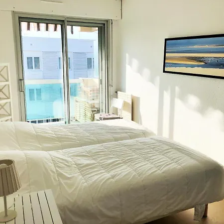 Jardin 308 Avec Terrasse Et Parking 아파트 *