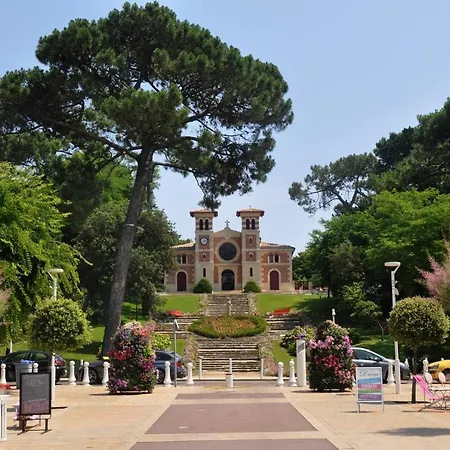 Jardin 308 Avec Terrasse Et Parking *