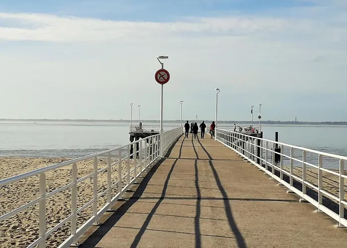 Jardin 308 Avec Terrasse Et Parking 아파트 아르카숑